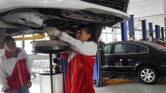 汽車工程系專業(yè)技能等級考證集訓剪影