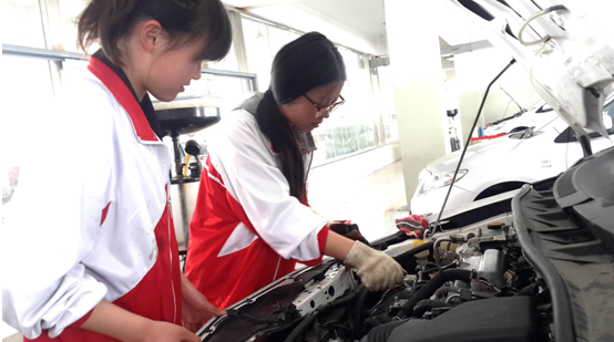 汽車工程系專業(yè)技能等級考證集訓剪影