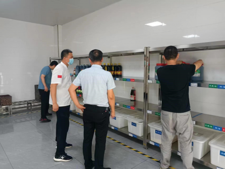 檢查主、副食庫食材保質(zhì)期