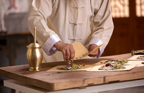 學(xué)會中醫(yī)養(yǎng)生，自在衣食住行